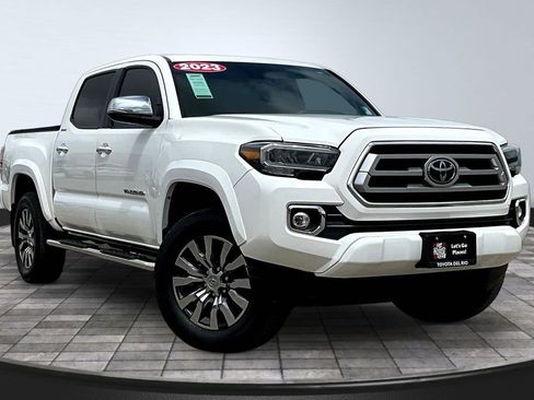 Used 2023 Toyota Tacoma Limited AWD/4WD image 4