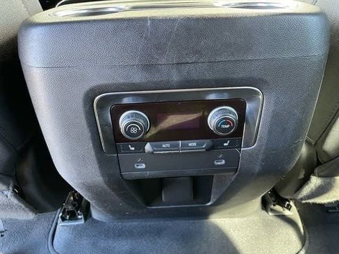 Used 2022 Chevrolet Tahoe Z71 w/ Luxury Package image 26