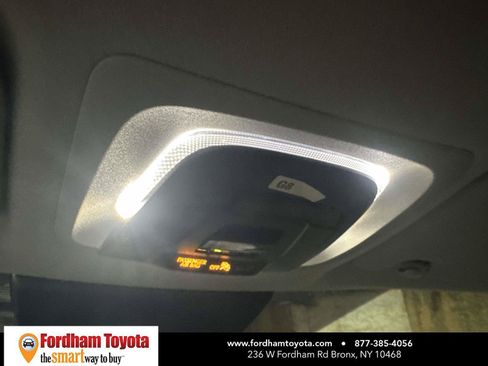 Used 2026 Toyota Corolla Cross L AWD/4WD image 29