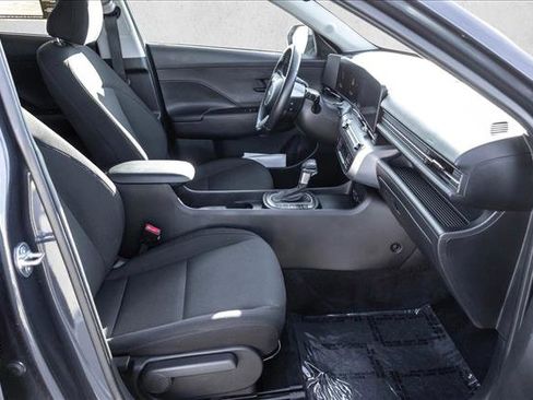 Used 2025 Hyundai Kona SEL FWD image 23