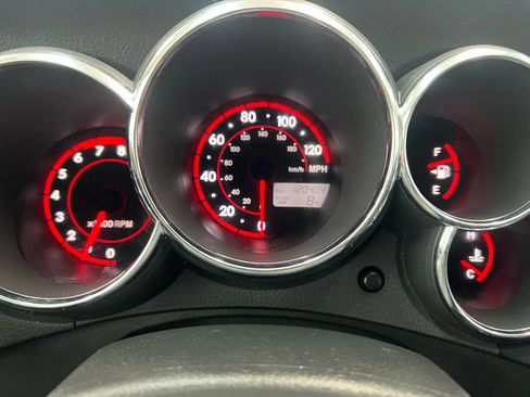 Used 2007 Toyota Matrix XR image 17