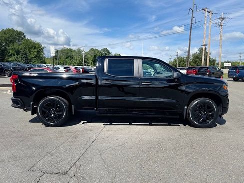Used 2024 Chevrolet Silverado 1500 Custom w/ LPO, Dark Essentials Package AWD/4WD image 7