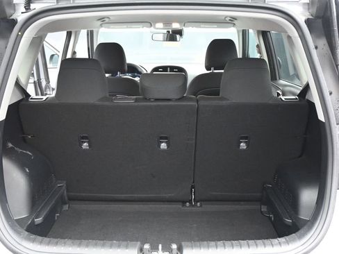 Used 2025 Kia Soul LX w/ LX Technology Package FWD image 27