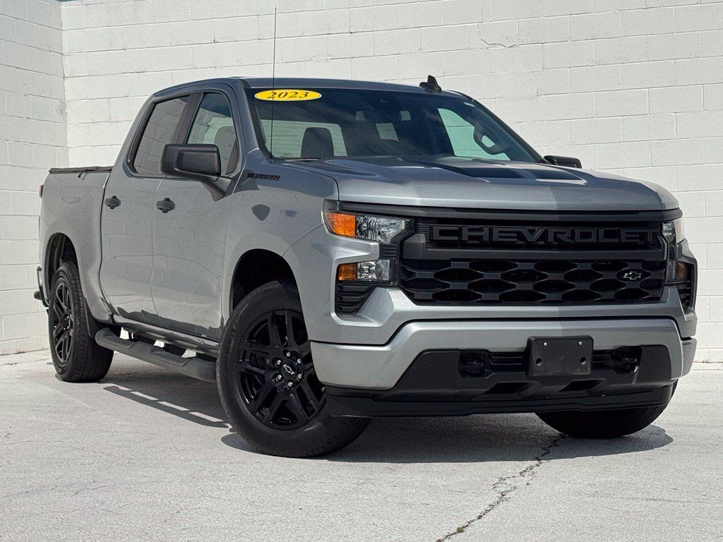 Used 2023 Chevrolet Silverado 1500 Custom w/ Rally Edition RWD image 2
