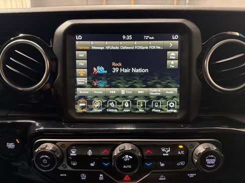 Used 2022 Jeep Wrangler Unlimited Sahara w/ Cold Weather Group AWD/4WD image 6