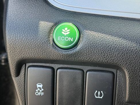 Used 2015 Honda CR-V LX image 10