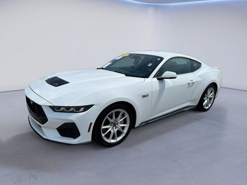 Certified 2024 Ford Mustang GT Premium RWD image 3