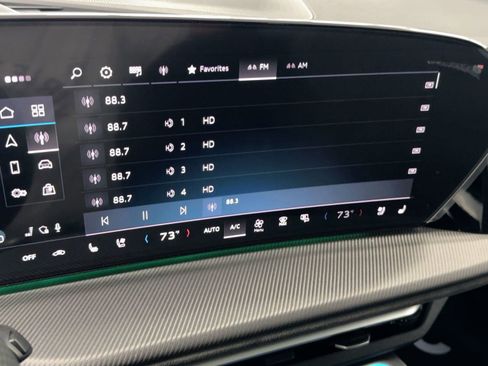 New 2025 Audi SQ5 Prestige image 23