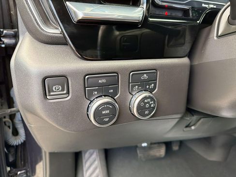 Certified 2022 GMC Sierra 1500 Elevation image 18