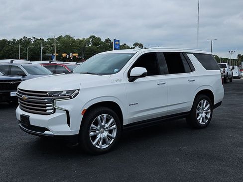 Certified 2021 Chevrolet Tahoe High Country w/ Premium Package AWD/4WD image 13