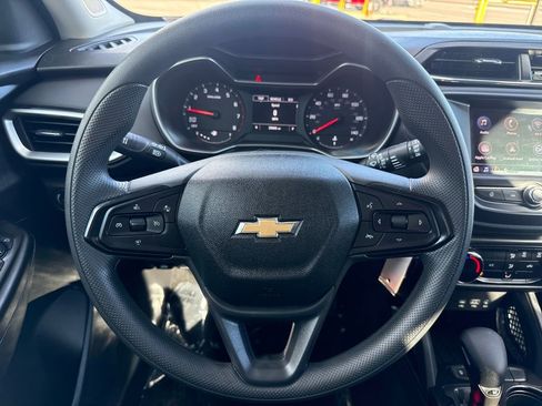 Used 2023 Chevrolet TrailBlazer LS image 14