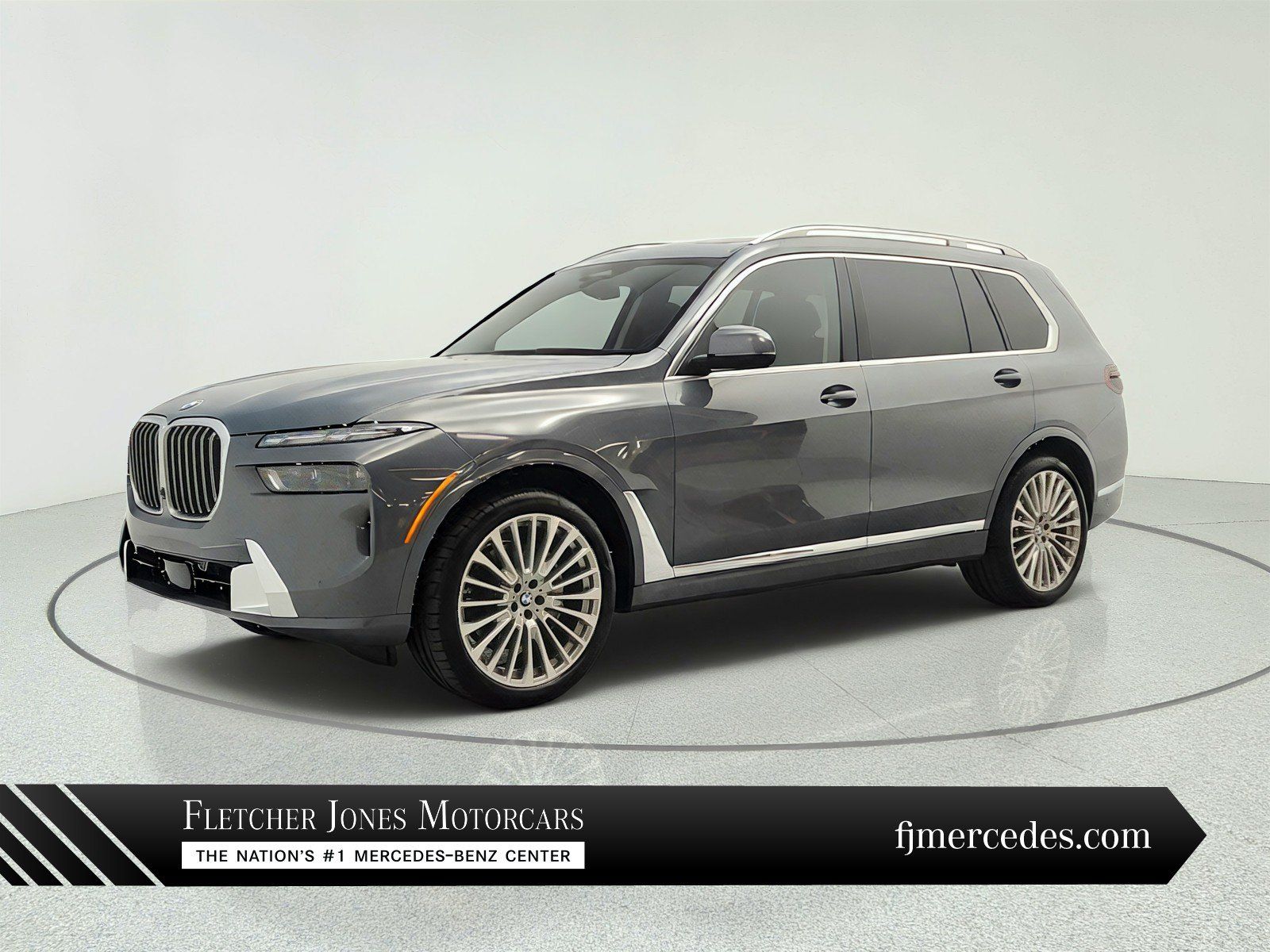 Used 2024 BMW X7 xDrive40i w/ Premium Package AWD/4WD image 1