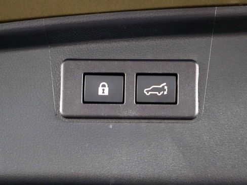 Used 2021 Subaru Outback Touring w/ Popular Package #2 AWD/4WD image 30