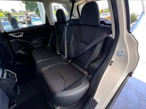 Used 2024 Subaru Forester Premium AWD/4WD image 22