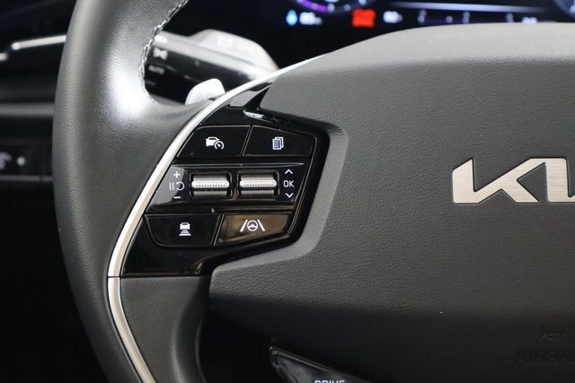 Certified 2024 Kia Niro Wind FWD image 23