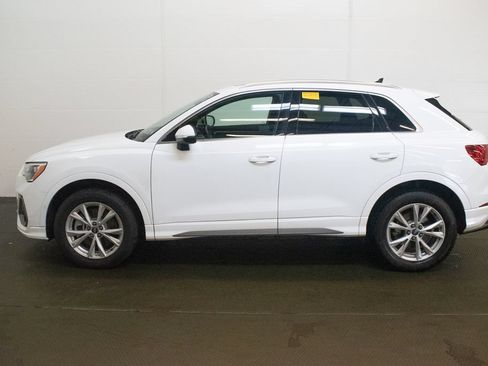 Used 2022 Audi Q3 2.0T Premium w/ Convenience Package AWD/4WD image 7