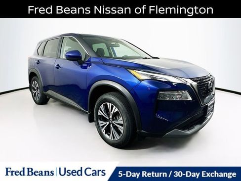 Certified 2023 Nissan Rogue SV image 1