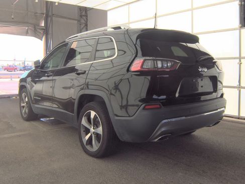 Used 2019 Jeep Cherokee Limited FWD image 3