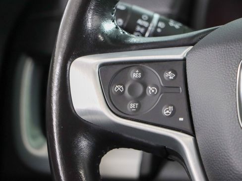 Used 2022 GMC Terrain SLT w/ Tech Package image 13