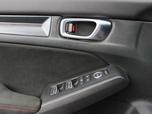 Used 2024 Honda Civic Type R image 11