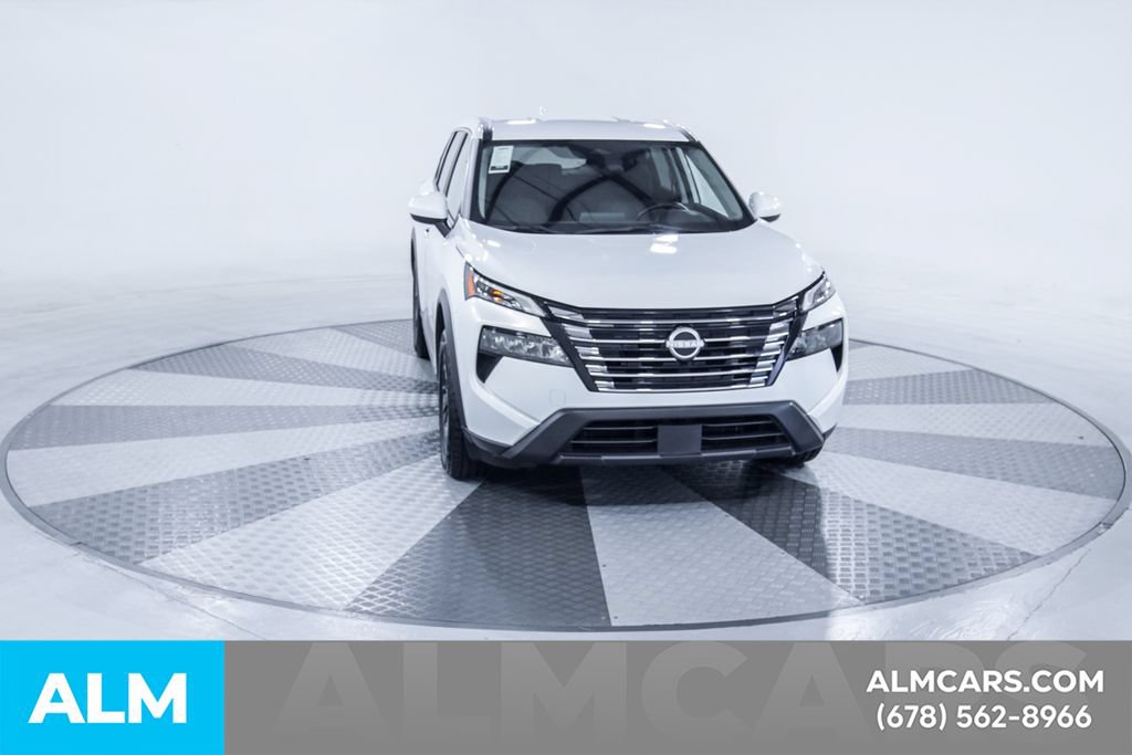 Used 2024 Nissan Rogue SV FWD image 15