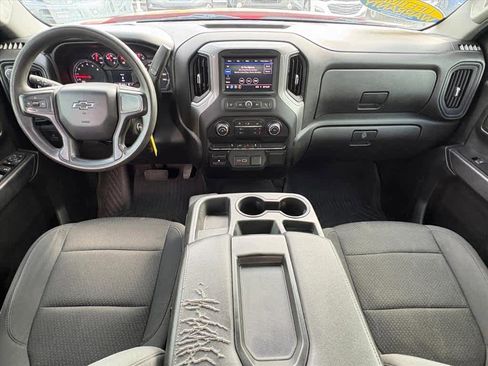 Used 2021 Chevrolet Silverado 1500 Custom Trail Boss w/ LPO, Dark Essentials Package image 10