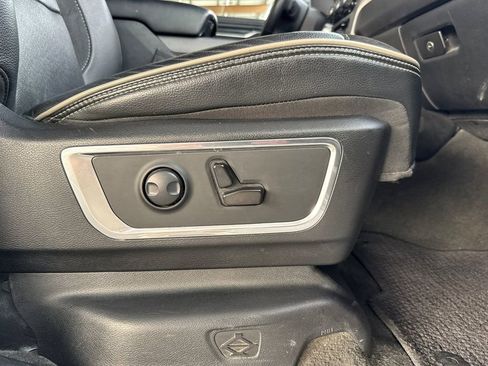 Used 2024 RAM 1500 Laramie RWD image 27