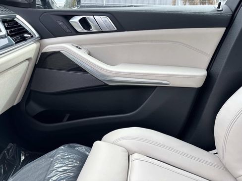 New 2026 BMW X7 xDrive40i AWD/4WD image 24