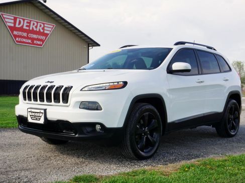 Used 2018 Jeep Cherokee Limited w/ High Altitude Package AWD/4WD image 2