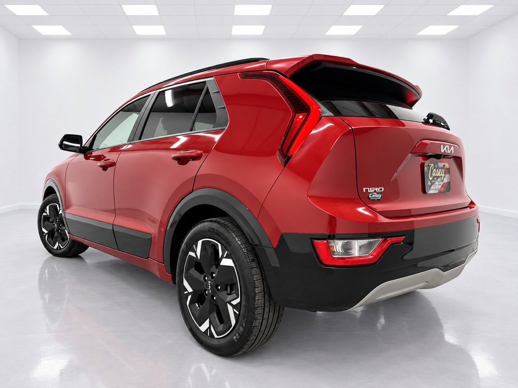 Used 2023 Kia Niro Wind w/ Wind Preserve Package FWD image 8