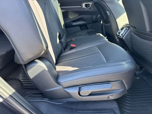 New 2026 Kia Sorento S w/ S Panoramic Sunroof Package FWD image 15