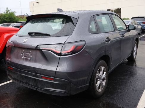 Certified 2024 Honda HR-V LX image 7