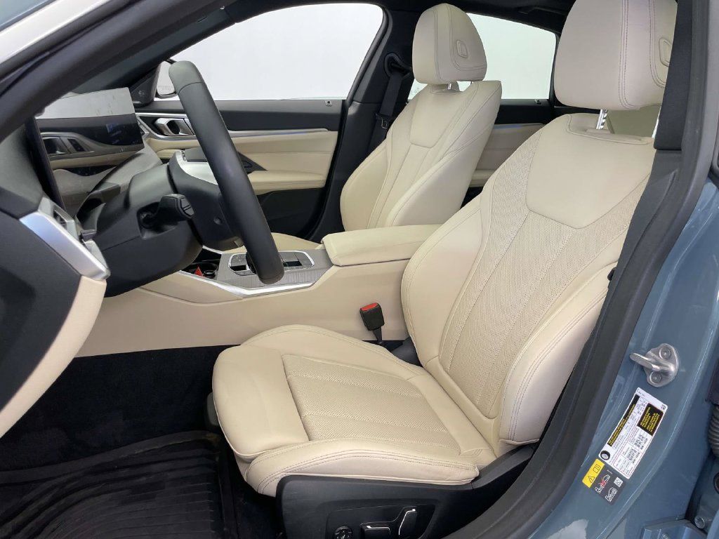 Used 2025 BMW i4 xDrive40i w/ Premium Package AWD/4WD image 14
