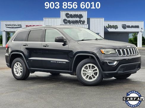 Used 2020 Jeep Grand Cherokee Laredo image 1