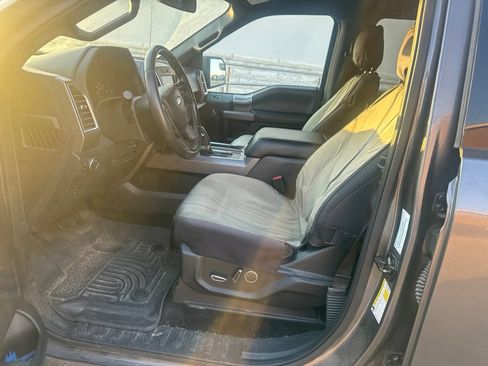 Used 2017 Ford F150 XLT w/ Equipment Group 302A Luxury AWD/4WD image 9