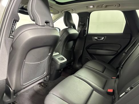 Used 2023 Volvo XC60 B5 Plus AWD/4WD image 21