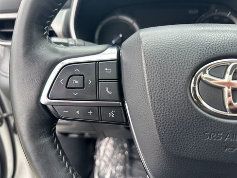 Certified 2020 Toyota Highlander Platinum AWD/4WD image 21