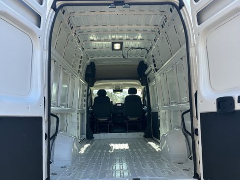 Used 2025 RAM ProMaster 3500 w/ Safety Group image 20