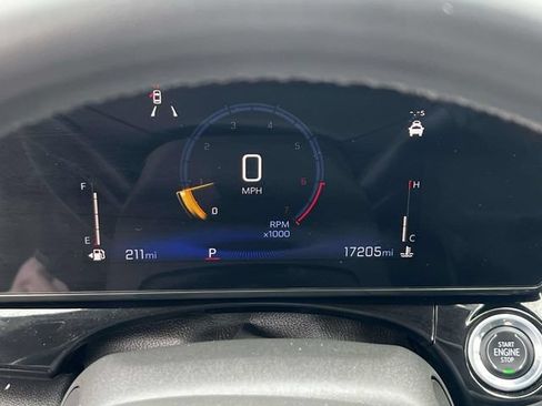 Used 2024 Chevrolet Trax ACTIV w/ Sunroof Package FWD image 23