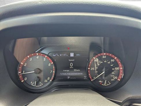 Used 2024 Nissan Titan PRO-4X w/ Pro-4x Convenience Package AWD/4WD image 10