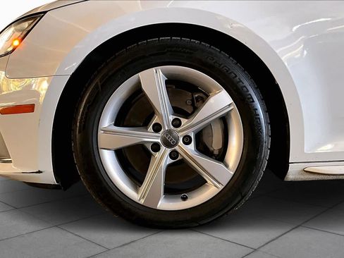 Used 2019 Audi A4 2.0T Premium w/ Convenience Package image 10