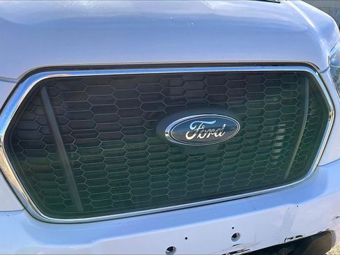 Used 2023 Ford Transit 350 XLT image 27