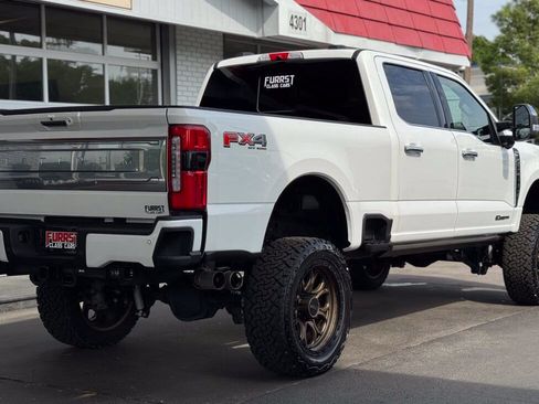 Used 2024 Ford F250 Platinum w/ FX4 Off-Road Package AWD/4WD image 3