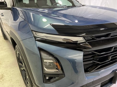 Used 2025 Chevrolet Equinox RS w/ Safety and Technology Package image 5