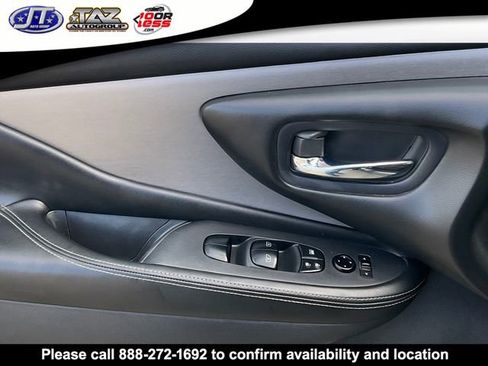 Used 2020 Nissan Murano SV image 11