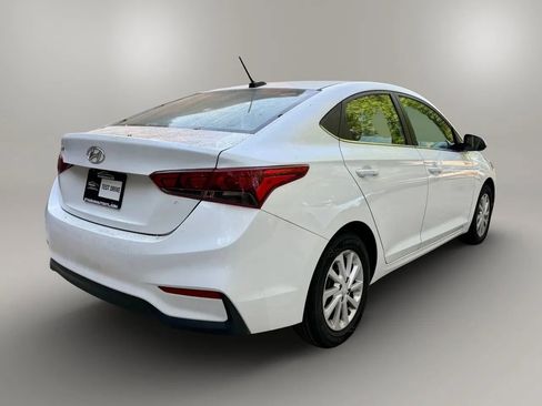 Used 2021 Hyundai Accent SEL image 4