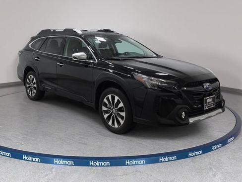 Used 2024 Subaru Outback Touring AWD/4WD image 4