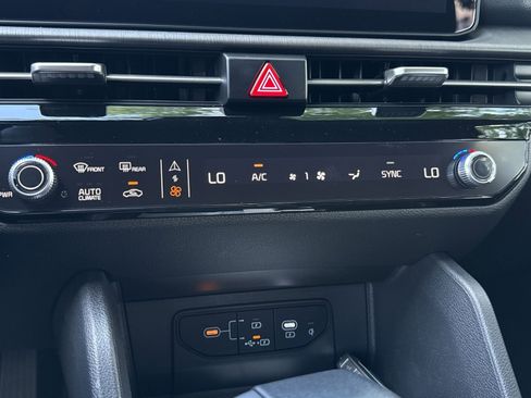 New 2026 Kia Sportage X-Line AWD/4WD image 32