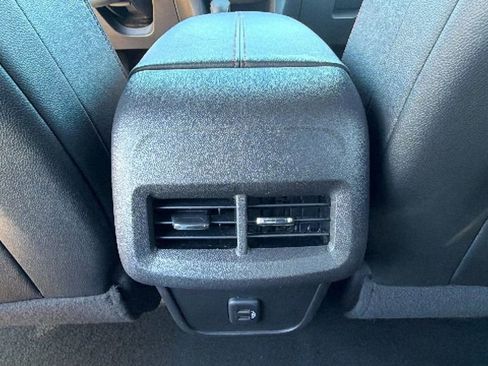 Used 2024 Chevrolet Equinox RS AWD/4WD image 25