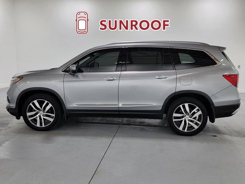 Used 2016 Honda Pilot Elite image 3